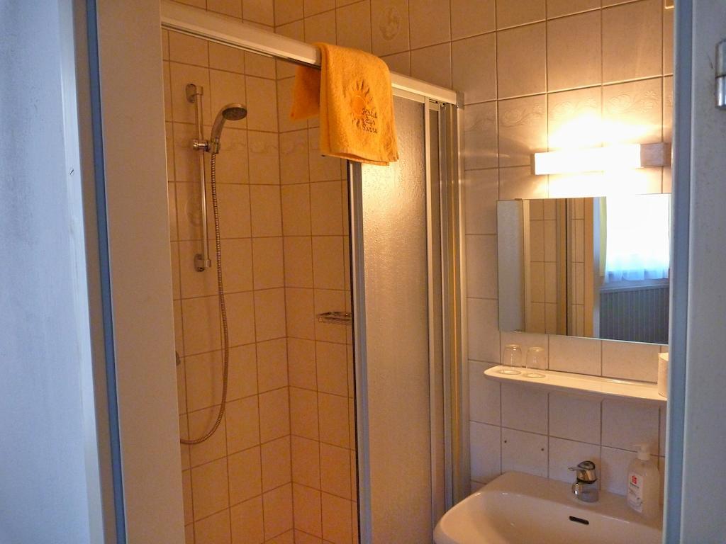 Hotel Zur Sonne Korneuburg Pokoj fotografie